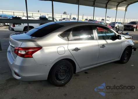 2017 Nissan Sentra S z USA, uszkodzony, nr VIN 3N1AB7AP2HY401881